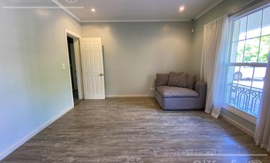 Casa en venta de cuatro ambientes con amplio parque en Abril Club de Campo, Hudson