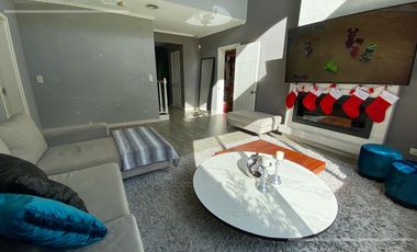 Casa en venta de cuatro ambientes con amplio parque en Abril Club de Campo, Hudson