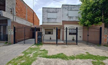 Casa en  venta en G. de Laferrere