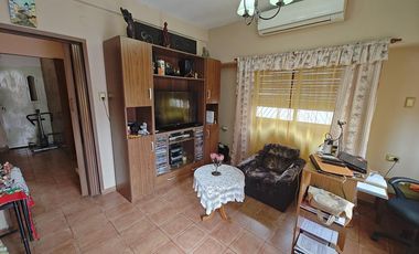 Casa en  venta en G. de Laferrere