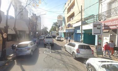 Venta de local en Lanús Este