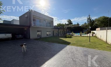 Casa en venta 2 dormitorios con pileta y cancha de padel - El Rodeo, La Plata