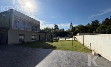 Casa en venta 2 dormitorios con pileta y cancha de padel - El Rodeo, La Plata