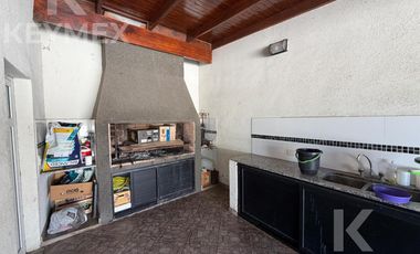 Casa en venta 2 dormitorios con pileta y cancha de padel - El Rodeo, La Plata