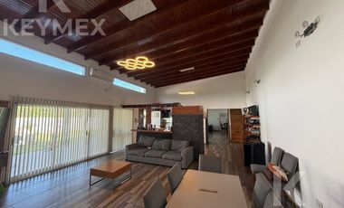 Casa en venta 2 dormitorios con pileta y cancha de padel - El Rodeo, La Plata