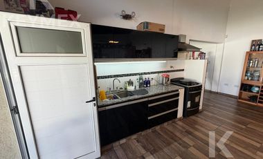 Casa en venta 2 dormitorios con pileta y cancha de padel - El Rodeo, La Plata