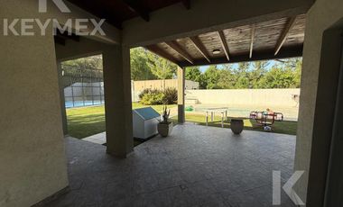 Casa en venta 2 dormitorios con pileta y cancha de padel - El Rodeo, La Plata