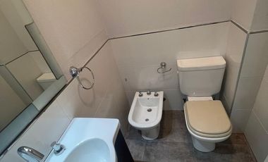 HERMOSO DEPARTAMENTO EN VENTA - 3 AMBIENTES - ZONA OLIVOS