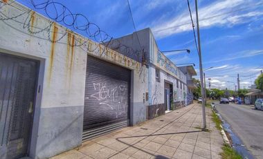 432 m2 LOCAL / GALPON C/ VIVIENDA