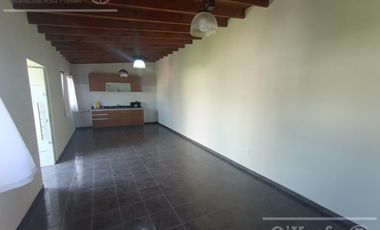 Casa  en Venta sobre lote de 318 m2 en Aromos del Pato - Berazategui