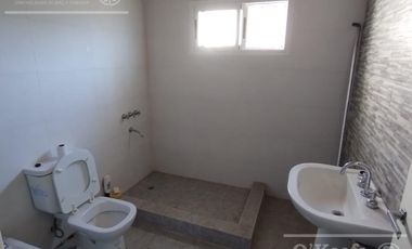 Casa  en Venta sobre lote de 318 m2 en Aromos del Pato - Berazategui