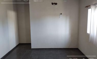 Casa  en Venta sobre lote de 318 m2 en Aromos del Pato - Berazategui