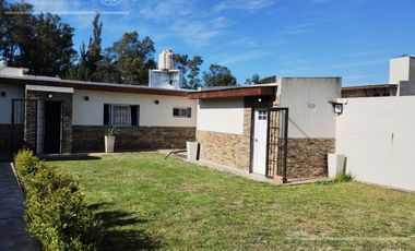 Casa  en Venta sobre lote de 318 m2 en Aromos del Pato - Berazategui