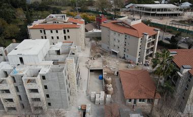 Departamento con parrilla propia y piscina en complejo cerrado