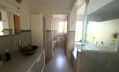 Venta - Propiedad de Nivel Gerencial en Barrio Jockey - C105