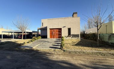 Venta - Propiedad de Nivel Gerencial en Barrio Jockey - C105