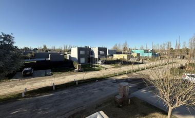 Venta - Propiedad de Nivel Gerencial en Barrio Jockey - C105