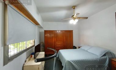 CASA EN MUY BUENA UBICACION