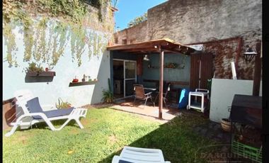 CASA EN MUY BUENA UBICACION