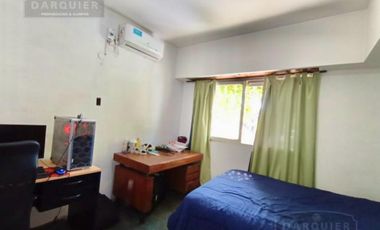 CASA EN MUY BUENA UBICACION