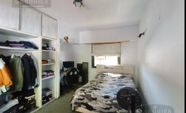 CASA EN MUY BUENA UBICACION