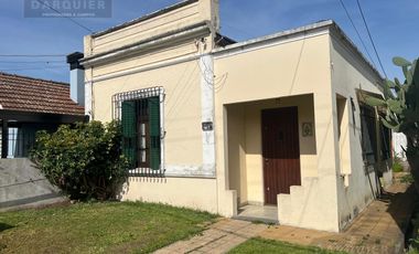 Casa MUY BUENA UBICACION