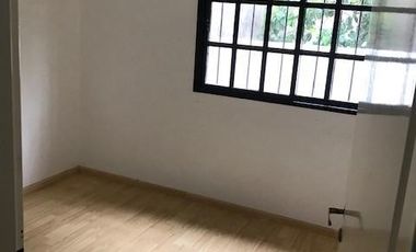 Ramos Mejia Sur -Triplex 4 Amb  Cochera
