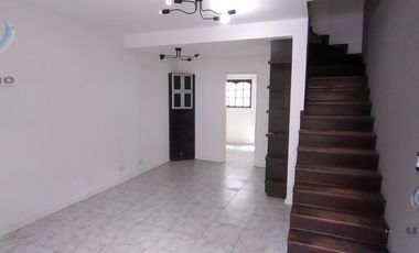 Ramos Mejia Sur -Triplex 4 Amb  Cochera