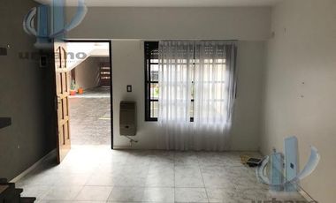 Ramos Mejia Sur -Triplex 4 Amb  Cochera