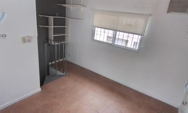 Ramos Mejia Sur -Triplex 4 Amb  Cochera