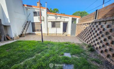 VENTA | PERMUTA - Casa de 2 domitorios y garage - Lomas de Alberdi, Rosario. APTO CRÉDITO.