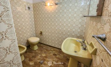 VENTA | PERMUTA - Casa de 2 domitorios y garage - Lomas de Alberdi, Rosario. APTO CRÉDITO.