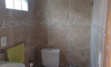 Venta Casa 7 Amb a La Laguna en Barrio Nuevo Quilmes