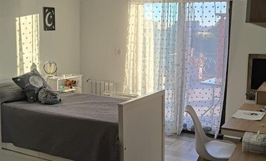 Venta Casa 7 Amb a La Laguna en Barrio Nuevo Quilmes