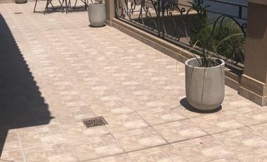 Venta Casa 7 Amb a La Laguna en Barrio Nuevo Quilmes