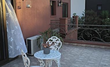 Venta Casa 7 Amb a La Laguna en Barrio Nuevo Quilmes