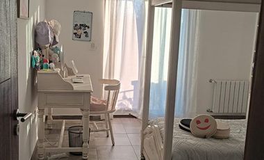 Venta Casa 7 Amb a La Laguna en Barrio Nuevo Quilmes