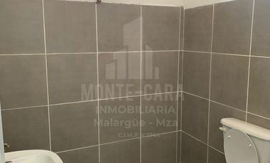 Casa más departamentos céntricos