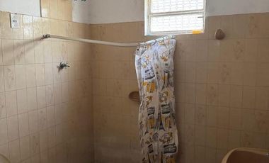 Casa Quinta / Chacra  de 2 hectáreas en venta con Pileta en  Ranchos - Alegre
