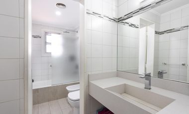 Casa EN VENTA de 7 Ambientes, con Pileta, en Olivos