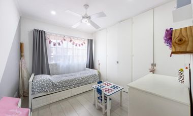 Casa EN VENTA de 7 Ambientes, con Pileta, en Olivos