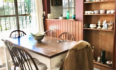 CHALET INGLES EN EXCELENTE UBICACION