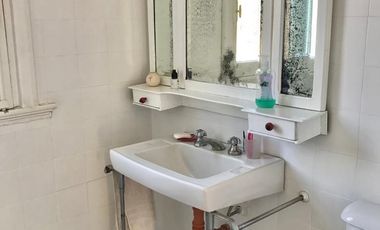 CHALET INGLES EN EXCELENTE UBICACION