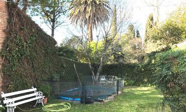 CHALET INGLES EN EXCELENTE UBICACION