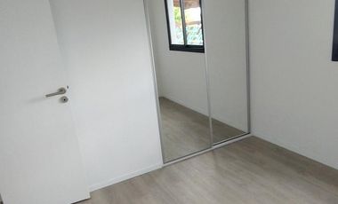 Casa 2 Dormitorios en barrio abierto - Fincas del Rosedal - Ibarlucea | Venta