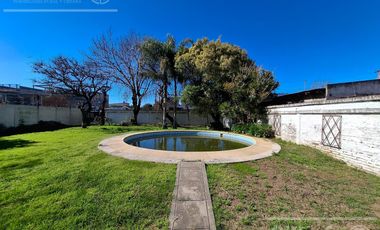 VENTA - Casa Quinta sobre lote de  3862m2 - Platanos, Berazategui - zona sur
