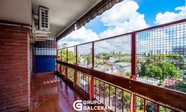 Triplex con Terraza, parrilla y cochera fija en Incas y Freire- Belgrano R