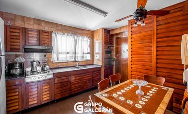 Triplex con Terraza, parrilla y cochera fija en Incas y Freire- Belgrano R