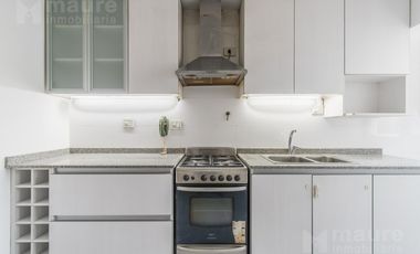 Venta semipiso de 3 ambientes. Piso 6. Belgrano R. Muy luminoso!