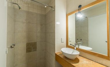 Venta semipiso de 3 ambientes. Piso 6. Belgrano R. Muy luminoso!